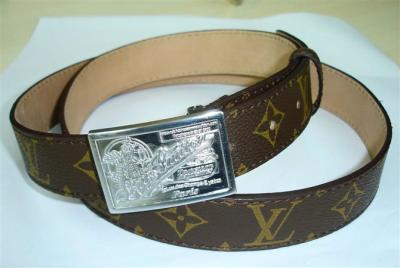 Louis Vuitton Belts-476